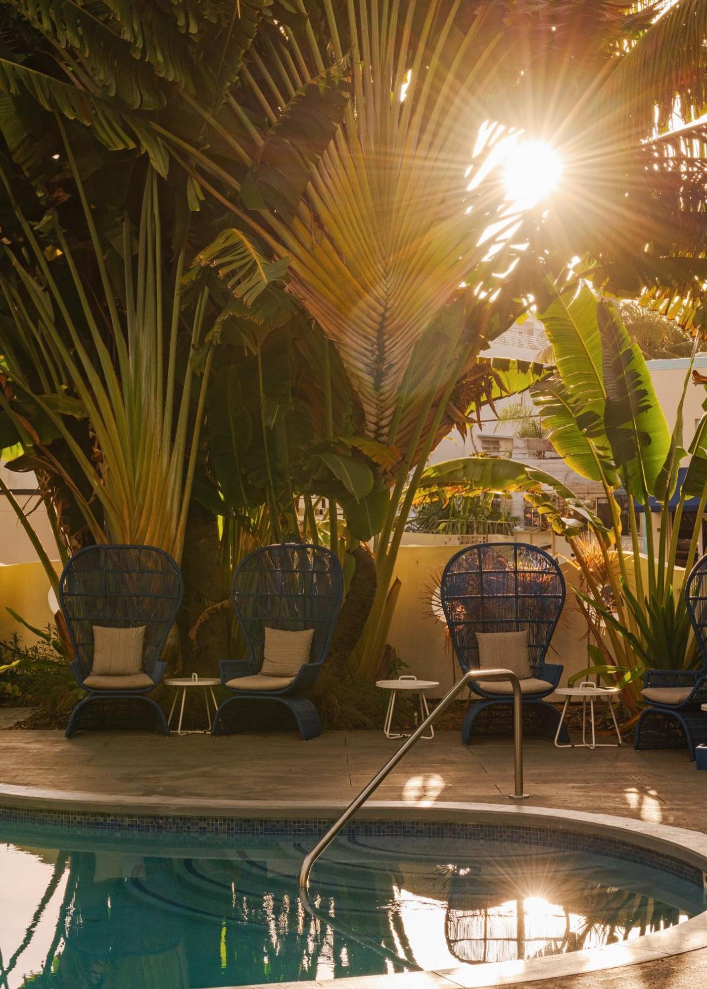 Kenmore Village Hotel, South 4* Miami Beach